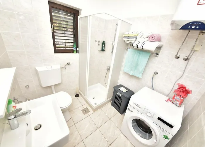 Nina Prázdninový dům